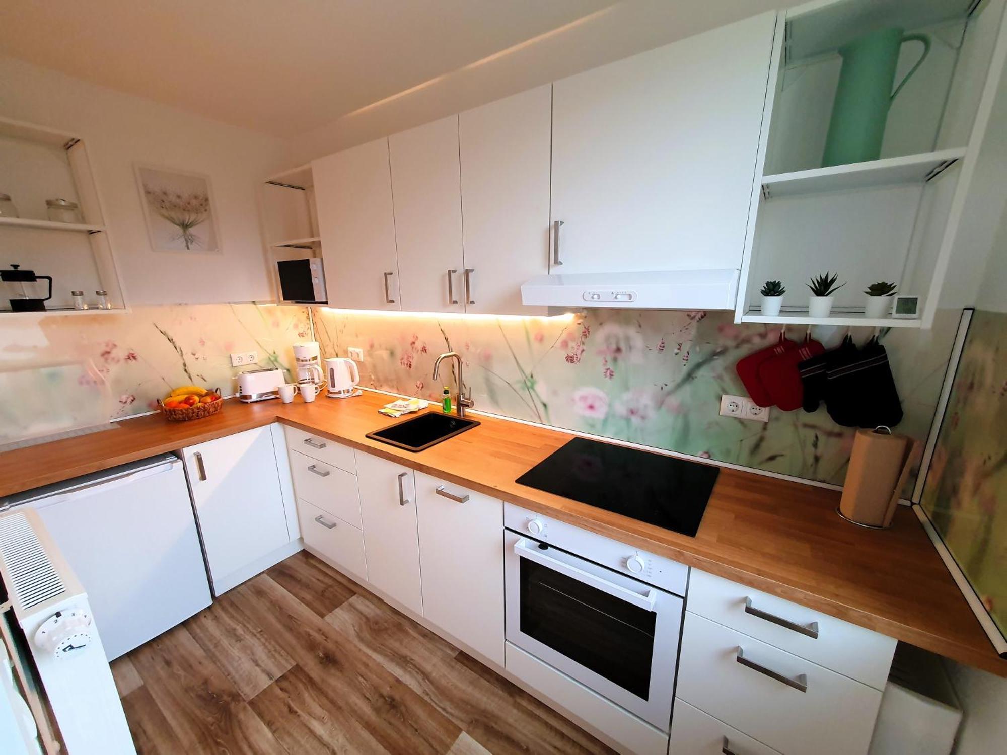 Radfreundliches Wohlfuehl-Apartment Mit Terrasse Und Parkplatz - Fewo Woody Schwerin  Eksteriør bilde